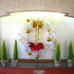 巨大クリスマスリースを作成し飾らせていただきました。