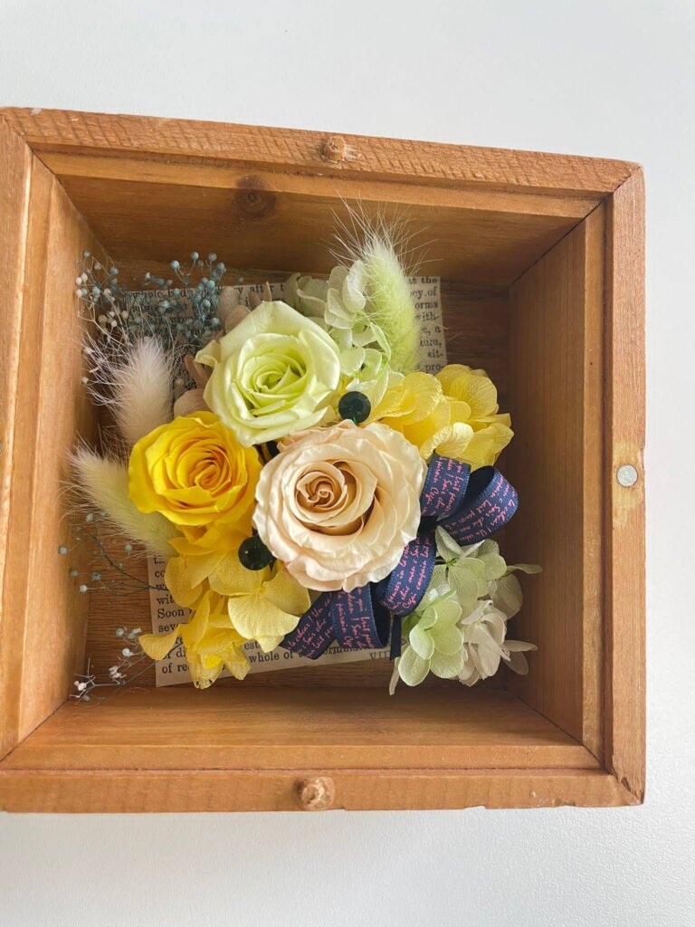 プリザーブドフラワー　壁掛け