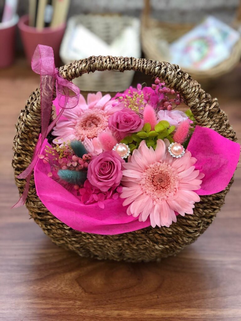 プリザーブドフラワー　アレンジメント　ピンク系