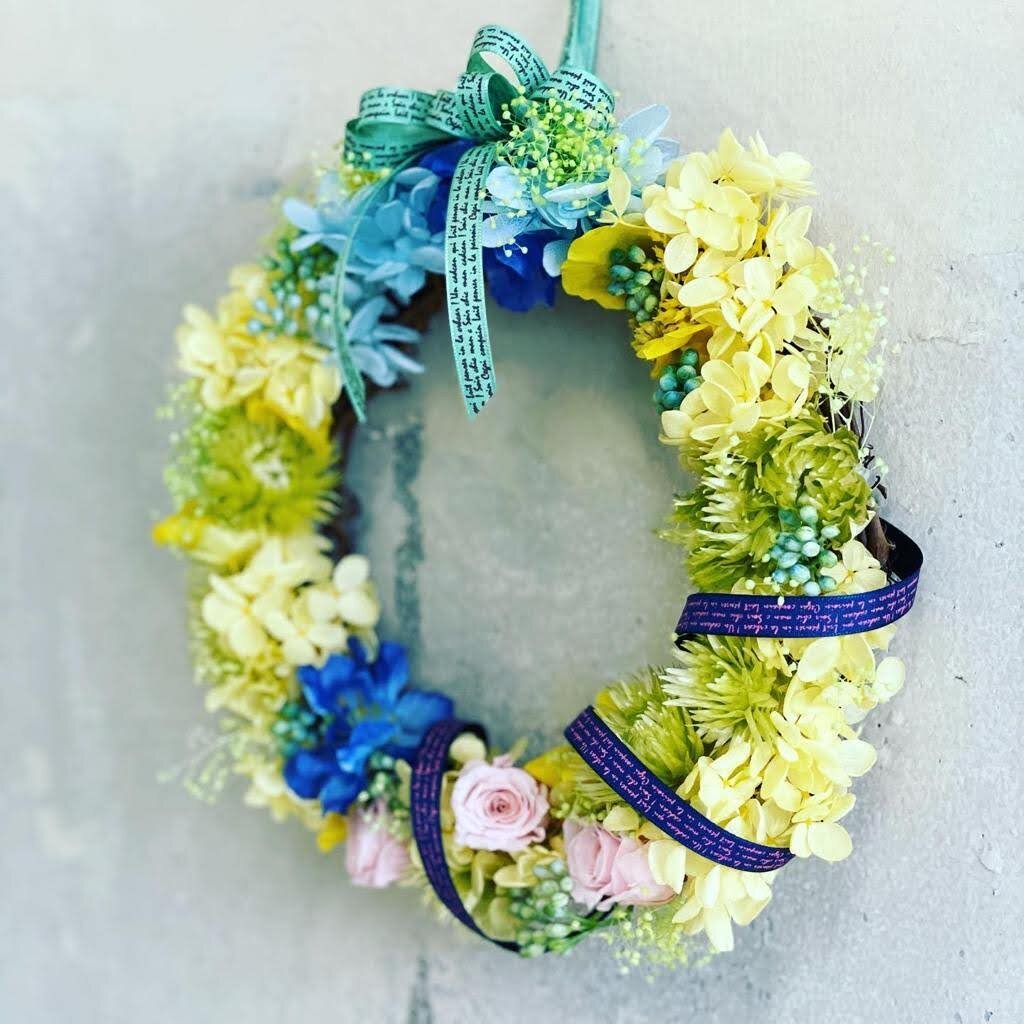 プリザーブドフラワー　リース　壁掛け