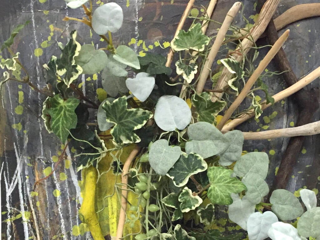 壁掛け　造花　流木　アート　フェイクグリーン