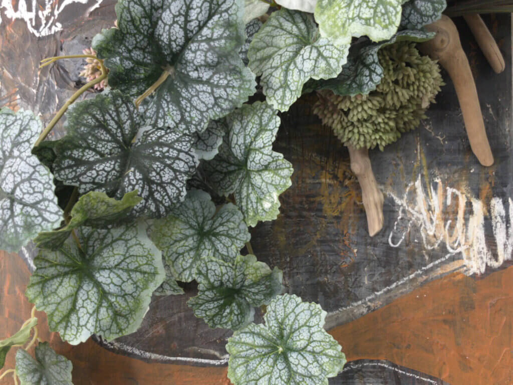 壁掛け　造花　流木　アート　フェイクグリーン