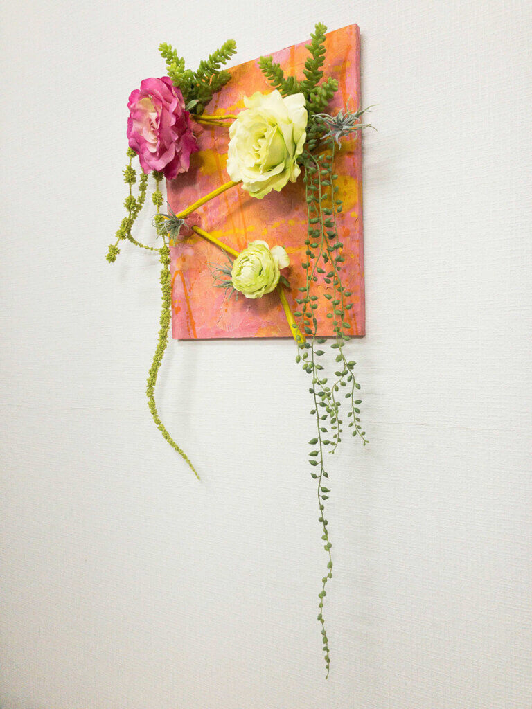 壁掛け　造花　アート　バラ　多肉植物　アマランサス