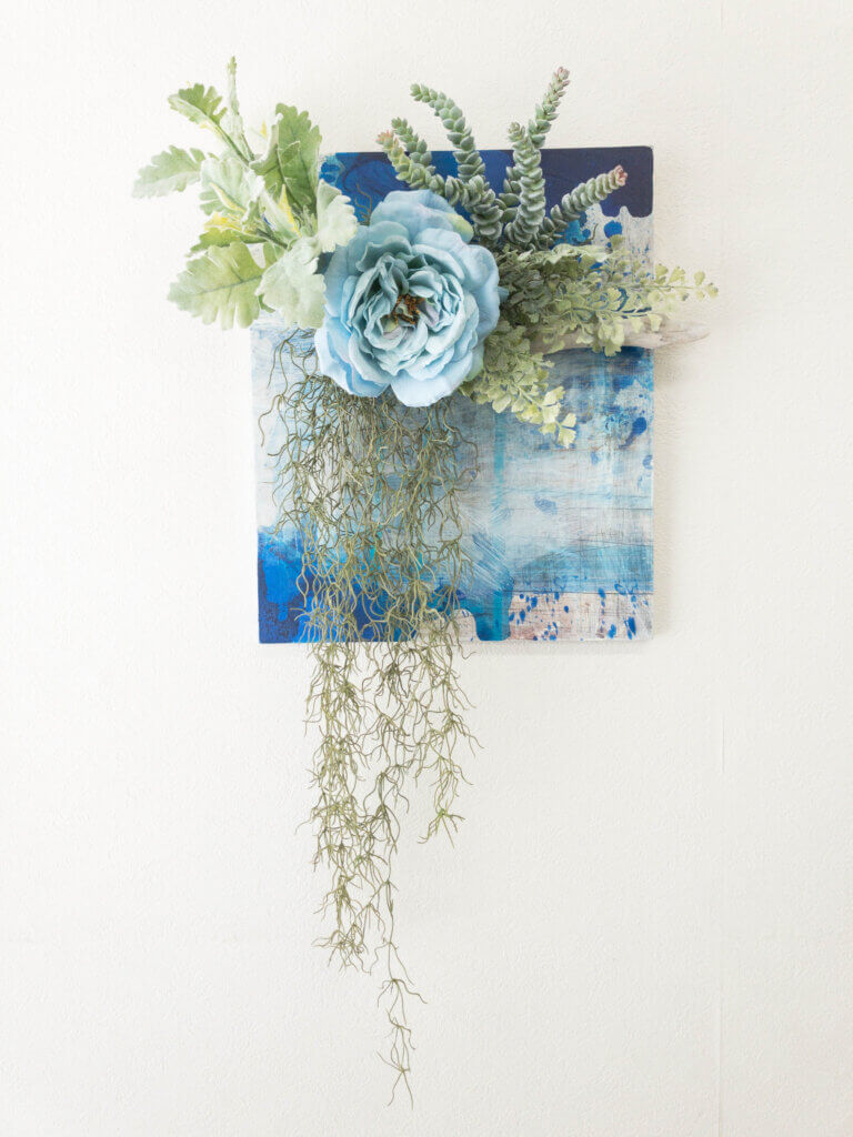 壁掛け　造花　流木　アート　青いバラ