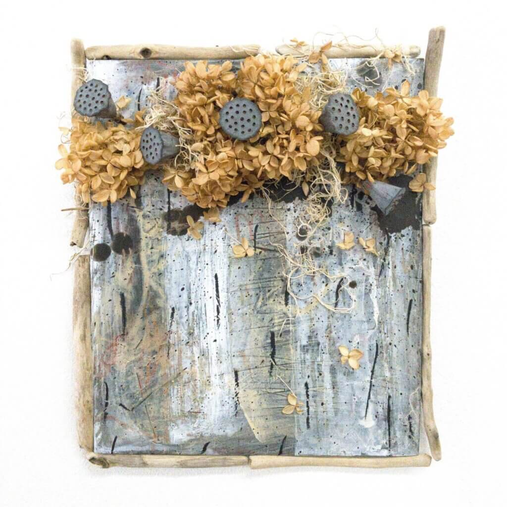 壁掛け　ドライフラワー　蓮の実　紫陽花　流木　アート