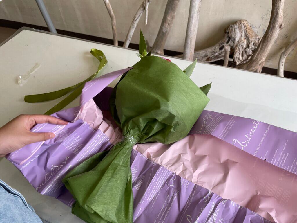 花束　ラッピング