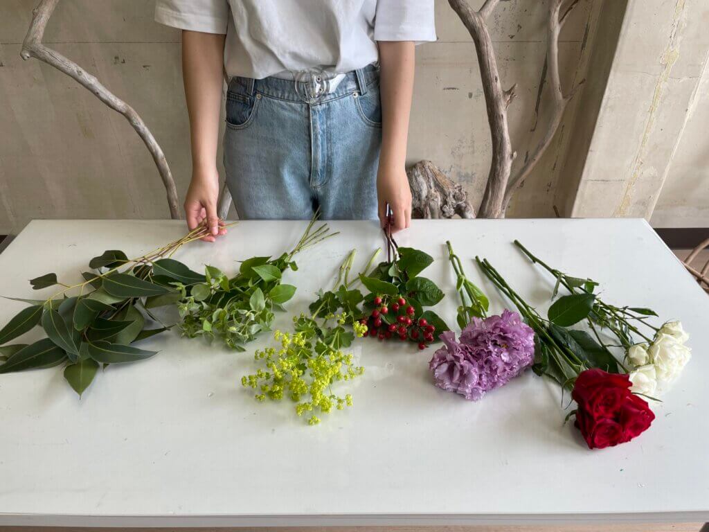 花束　飾り方