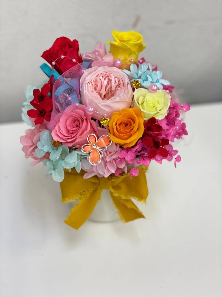 プリザーブドフラワー　アレンジメント　カラフル