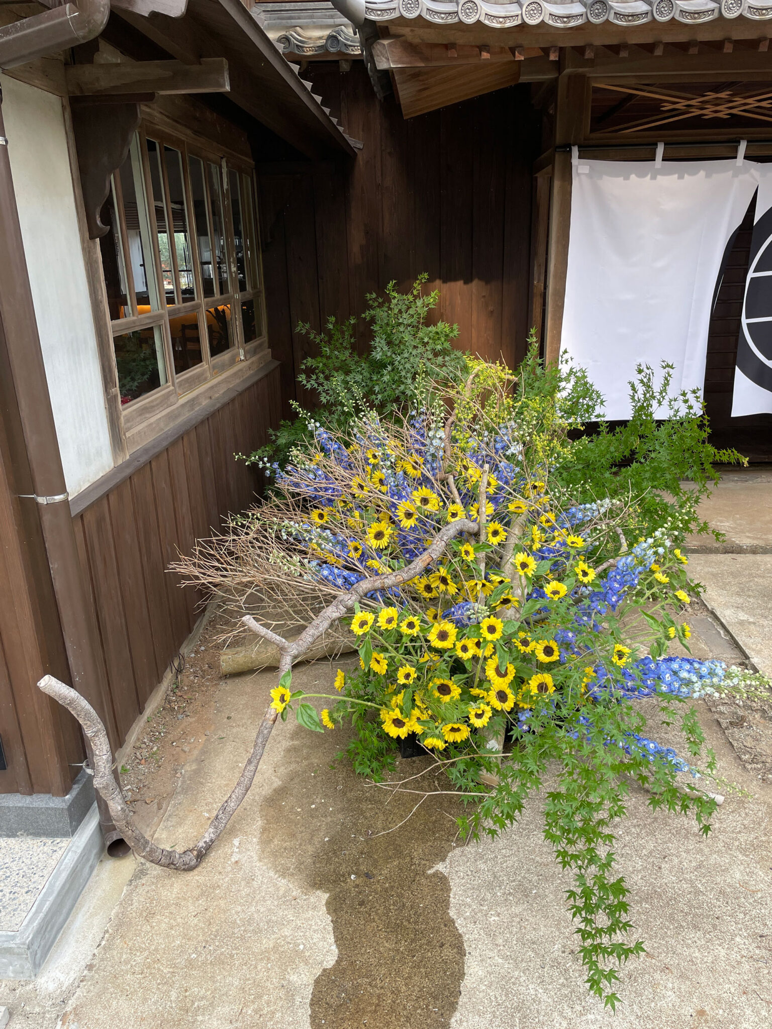 ikebana-arrangement-tanakaya-hanaten-03